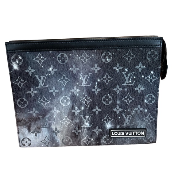 LOUIS VUITTON POCHETTE VOYAGE LIMITED EDITION GALAXY - Picture 3 of 11